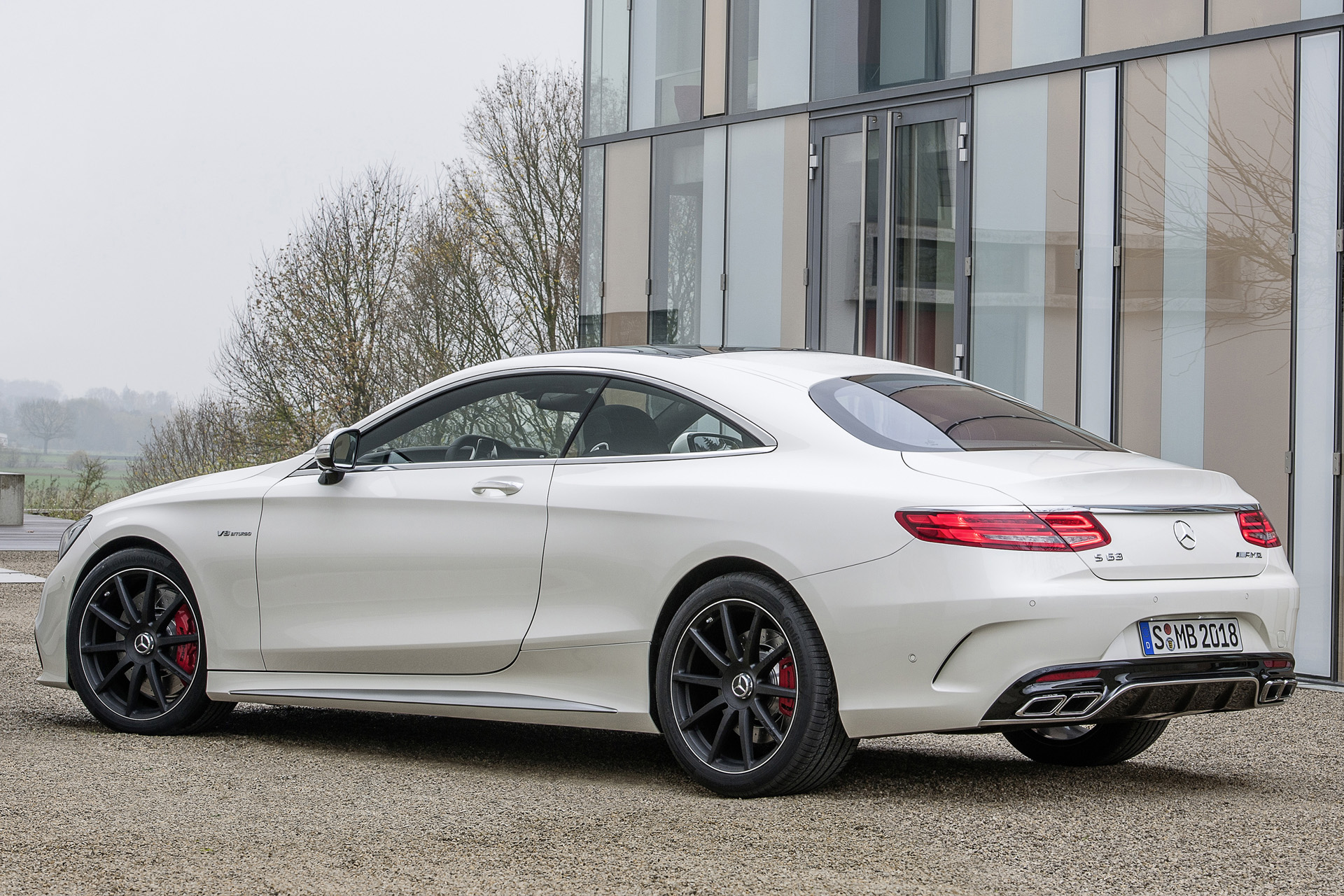 Mercedes S63 AMG Coupe price, specs and pictures