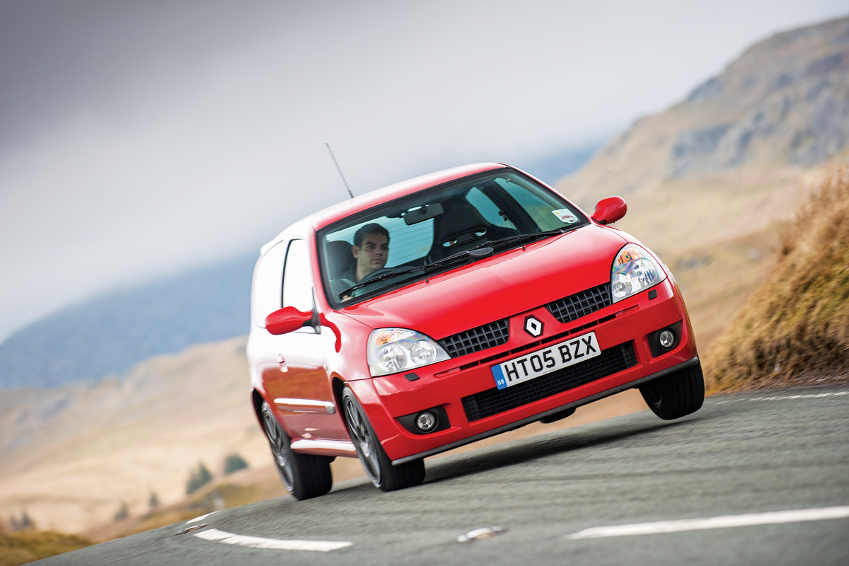 evo Magazine May 2014 - Renault Clio Trophy