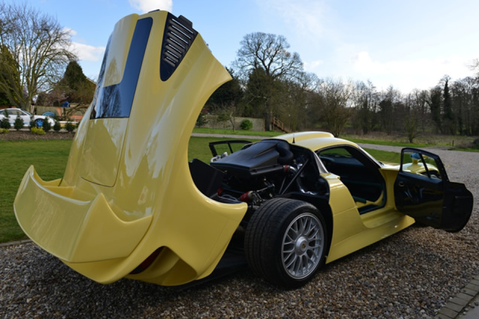 Porsche 911 GT1 Strassenversion open clamshell