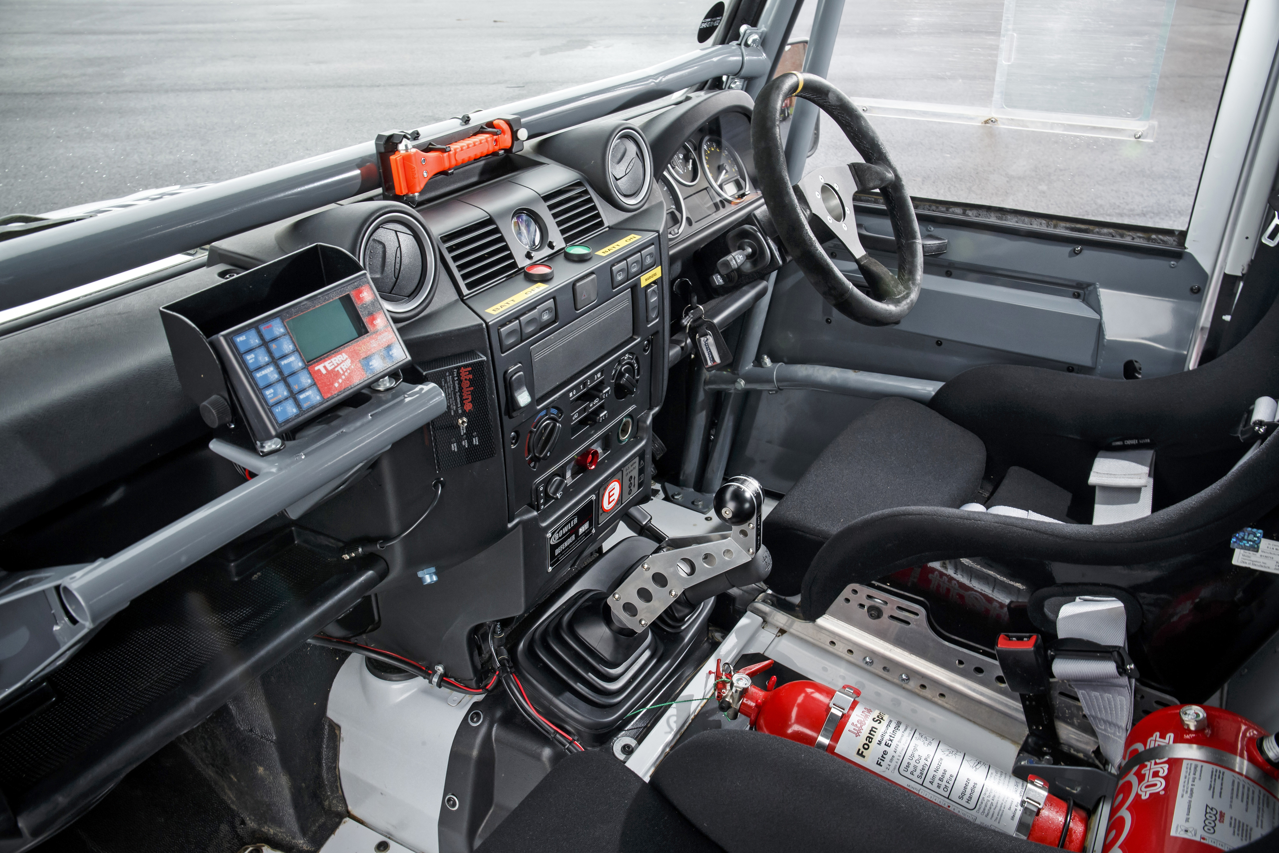 Land Rover Defender Challenge dashboard