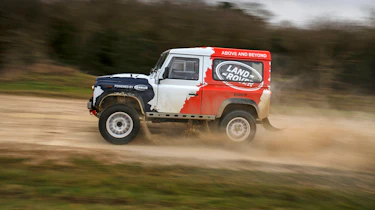 Land Rover Defender Challenge off road