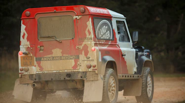 Land Rover Defender Challenge mud