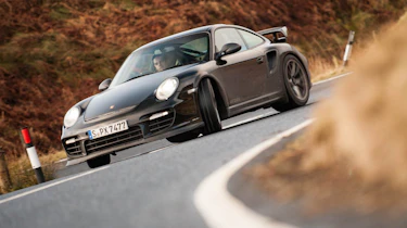Porsche 911 GT2 RS sideways