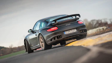 Porsche 911 GT2 RS on track