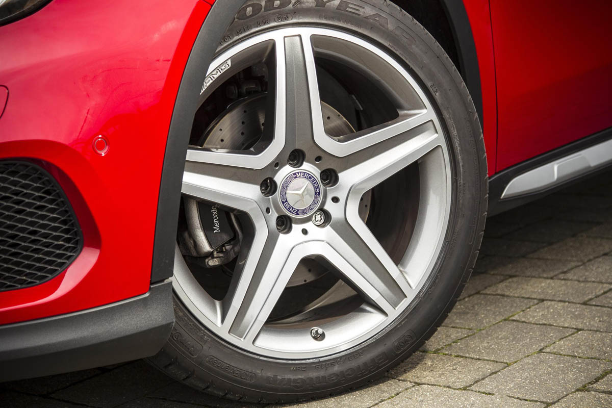 Mercedes GLA250 AMG alloy wheel