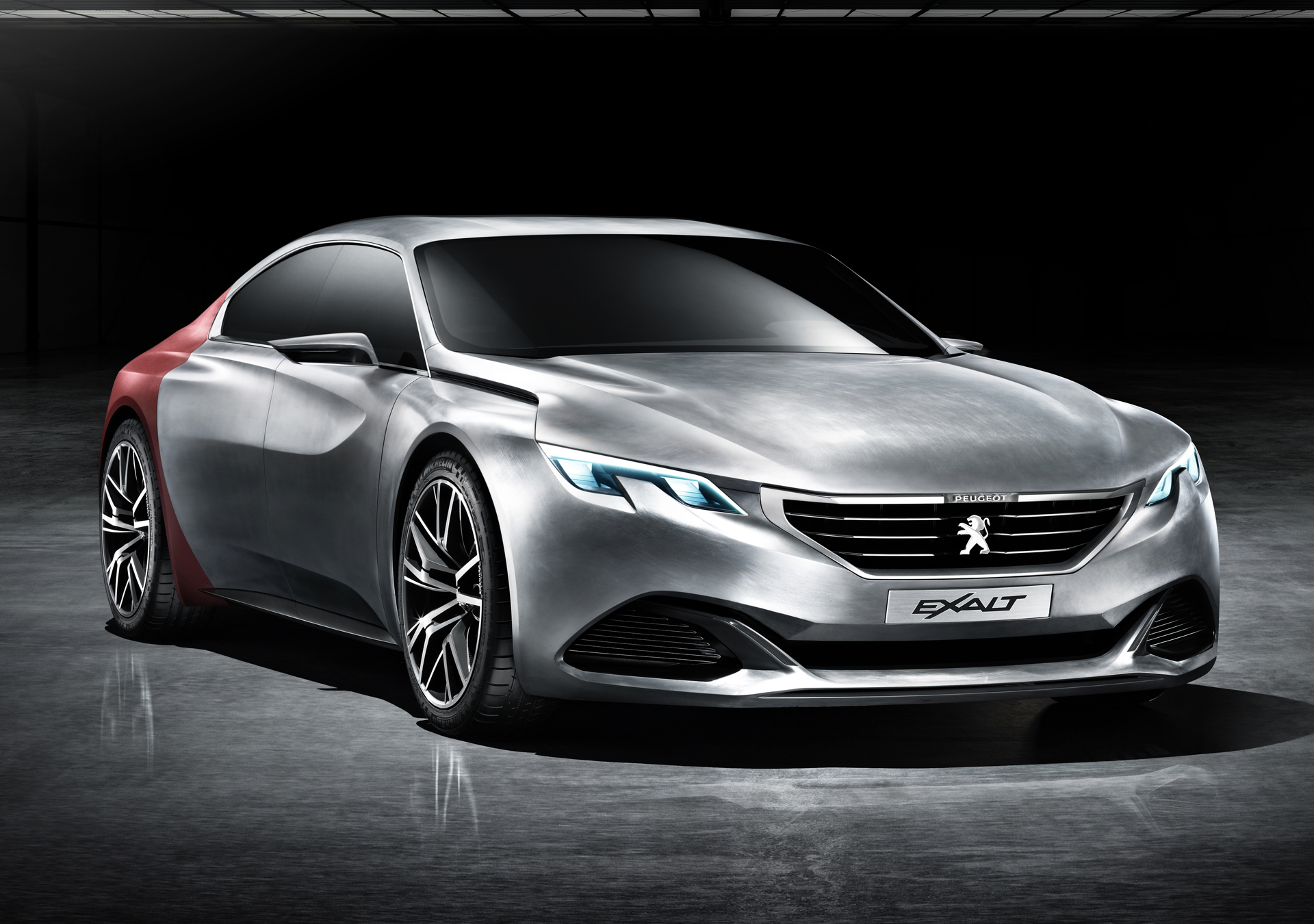 Peugeot Exalt concept shown