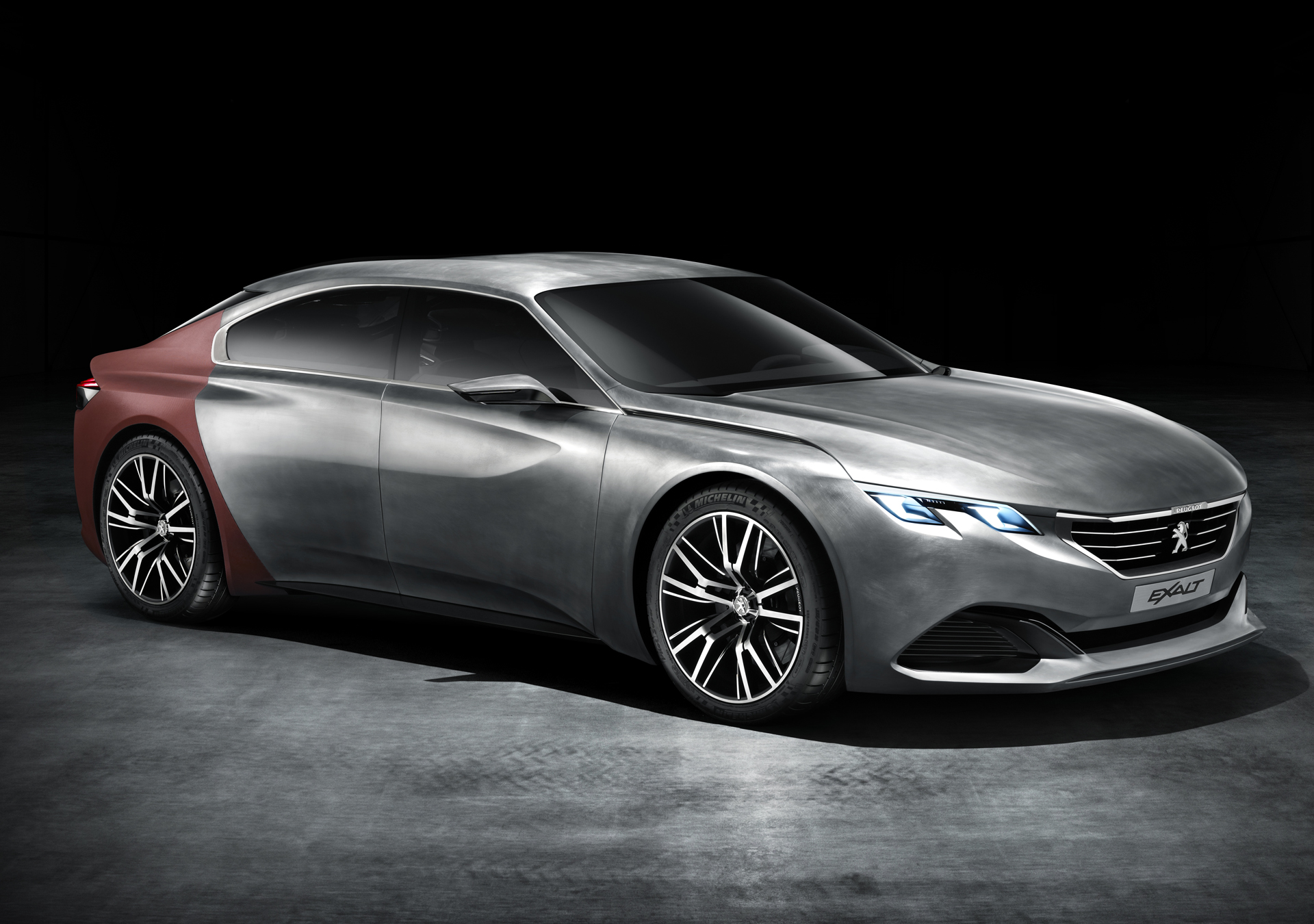 Peugeot Exalt concept shown