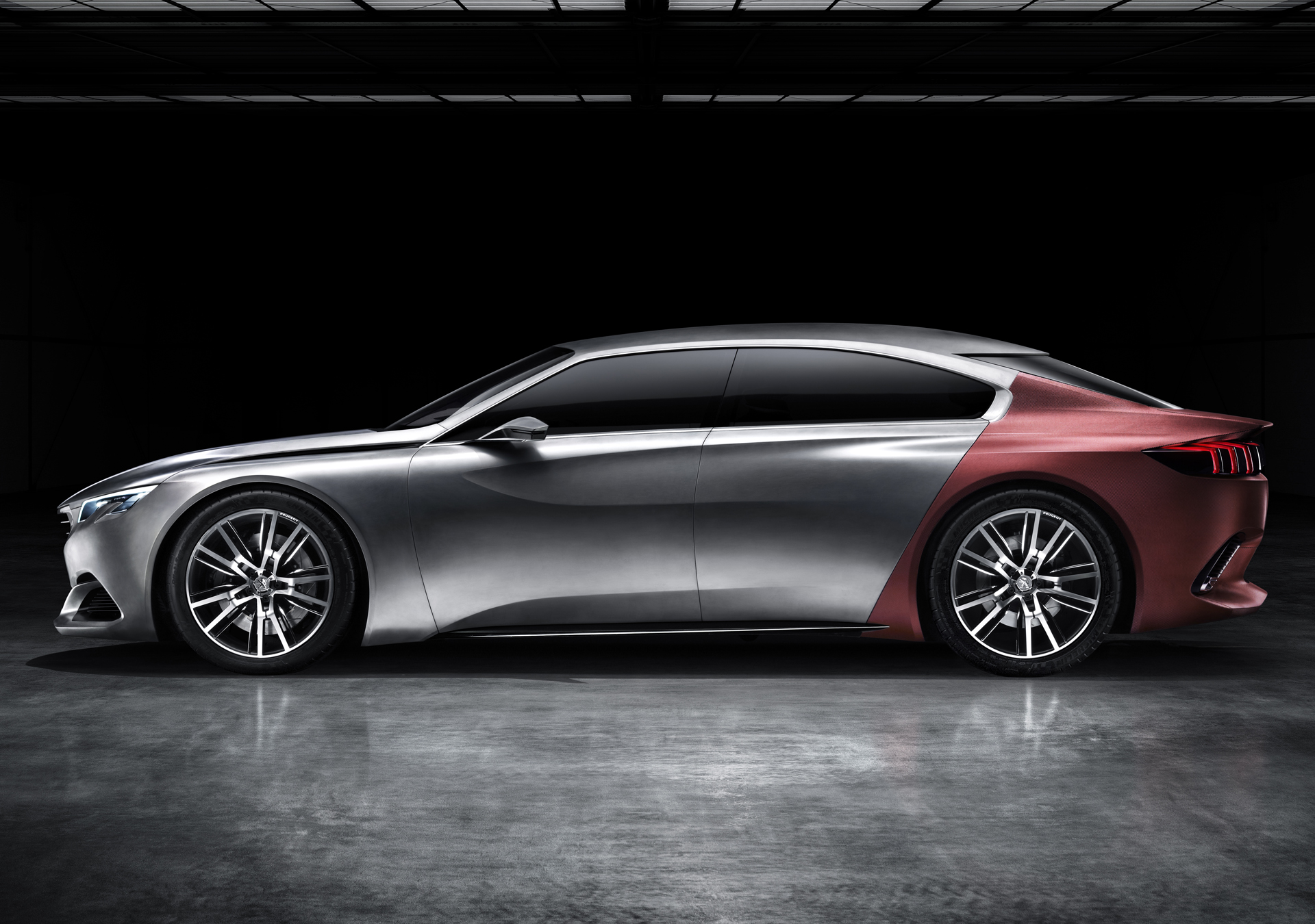 Peugeot Exalt concept shown