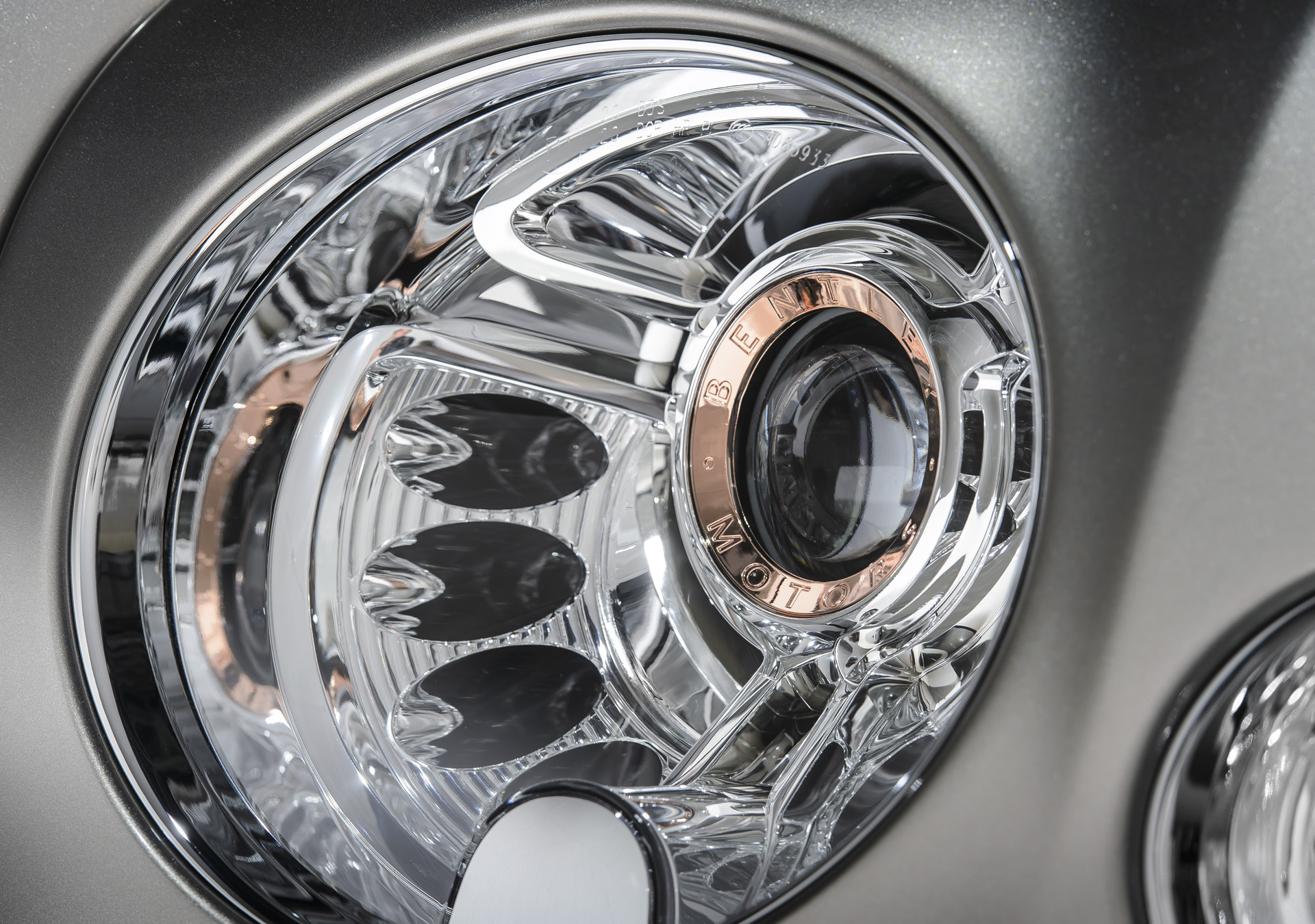 Bentley Mulsanne Hybrid concept unveiled