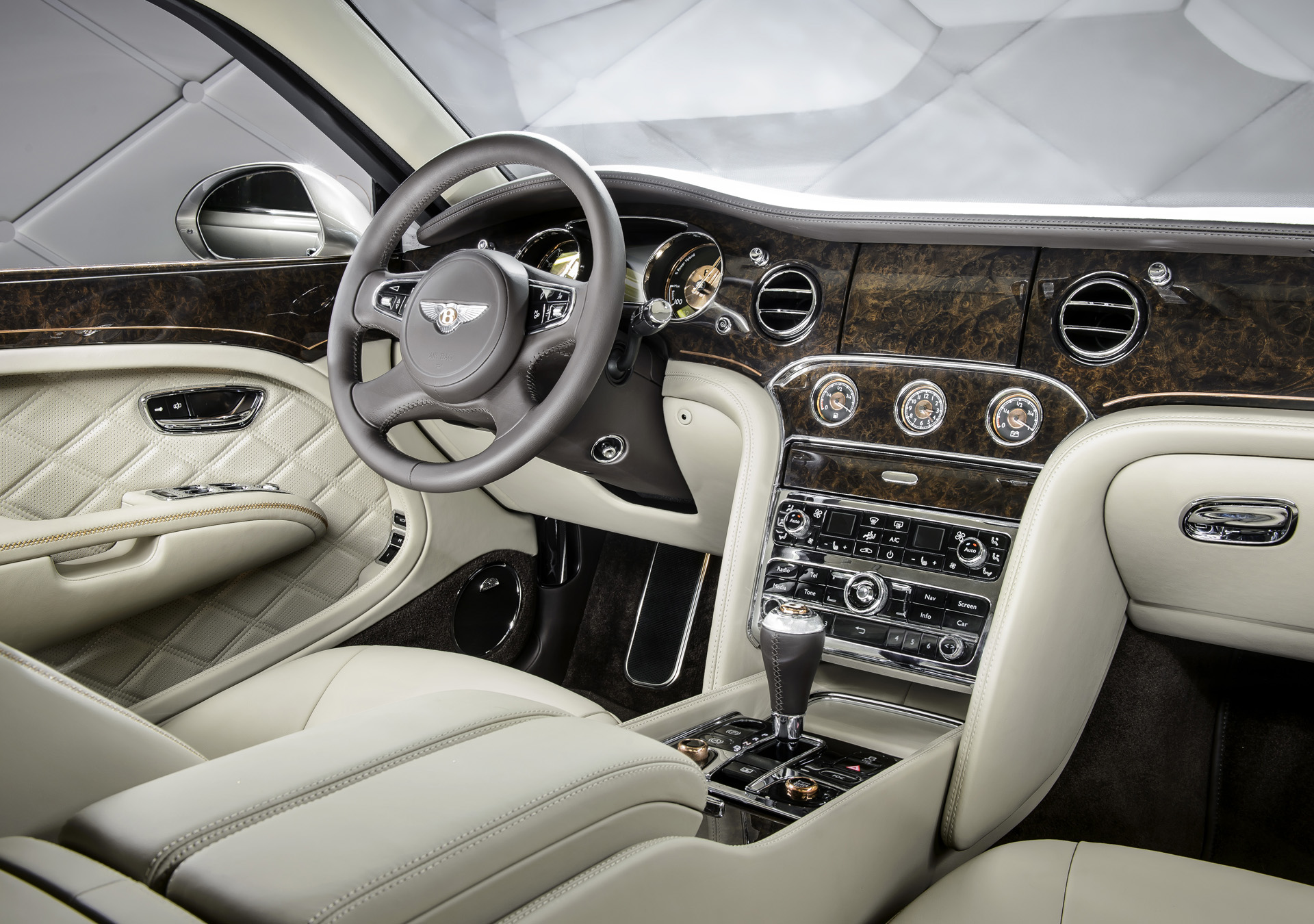 Bentley Mulsanne Hybrid concept unveiled
