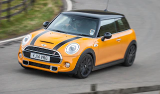 2014 Mini Cooper S front cornering