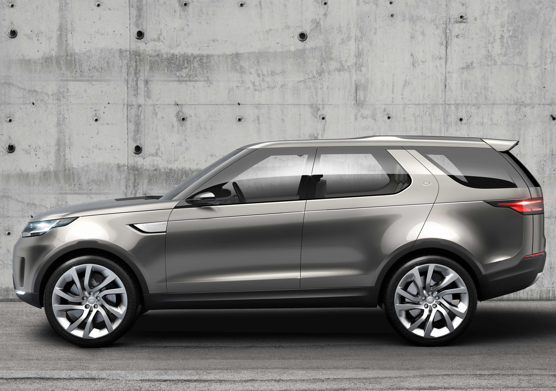 Land Rover Discovery Vision concept revealed