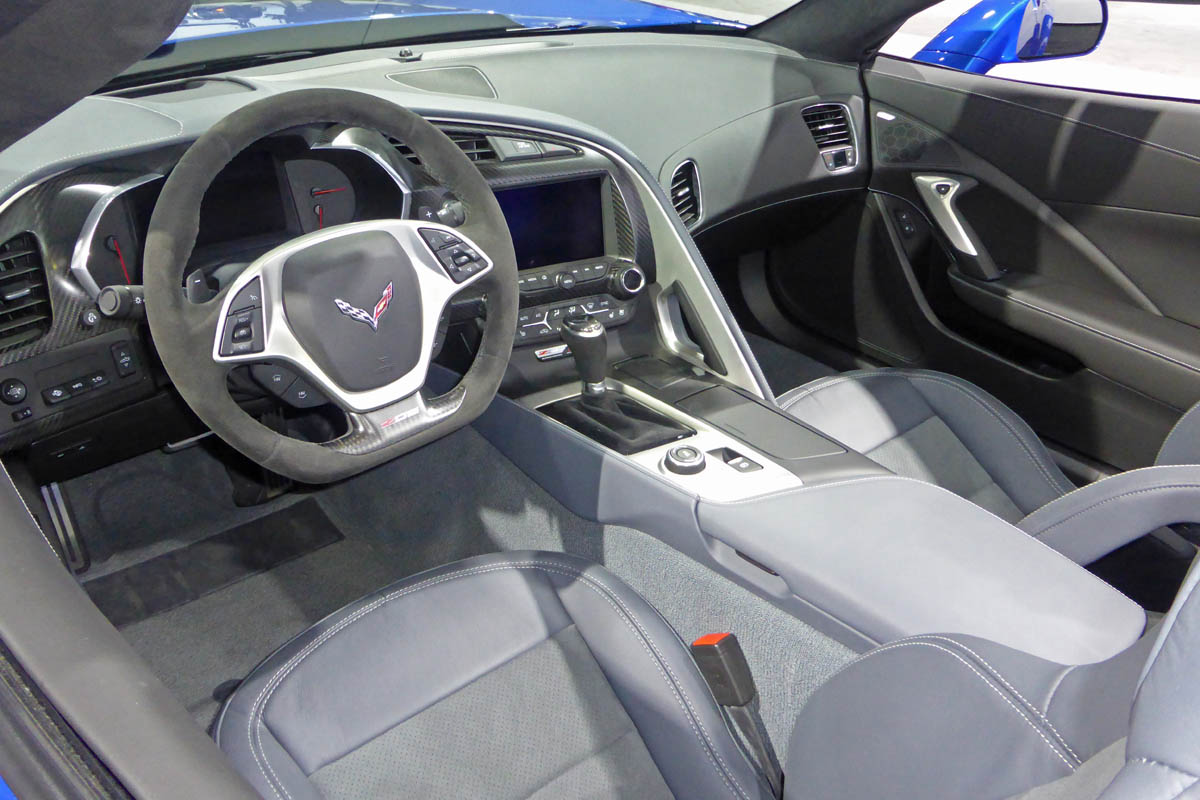 Chevrolet Corvette Z06 Convertible interior