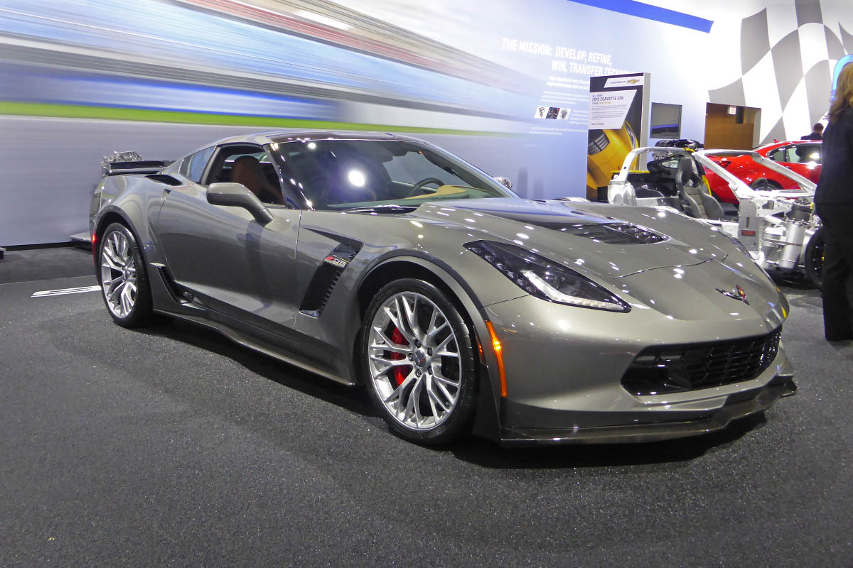 Chevrolet Corvette Z06 coupe grey front