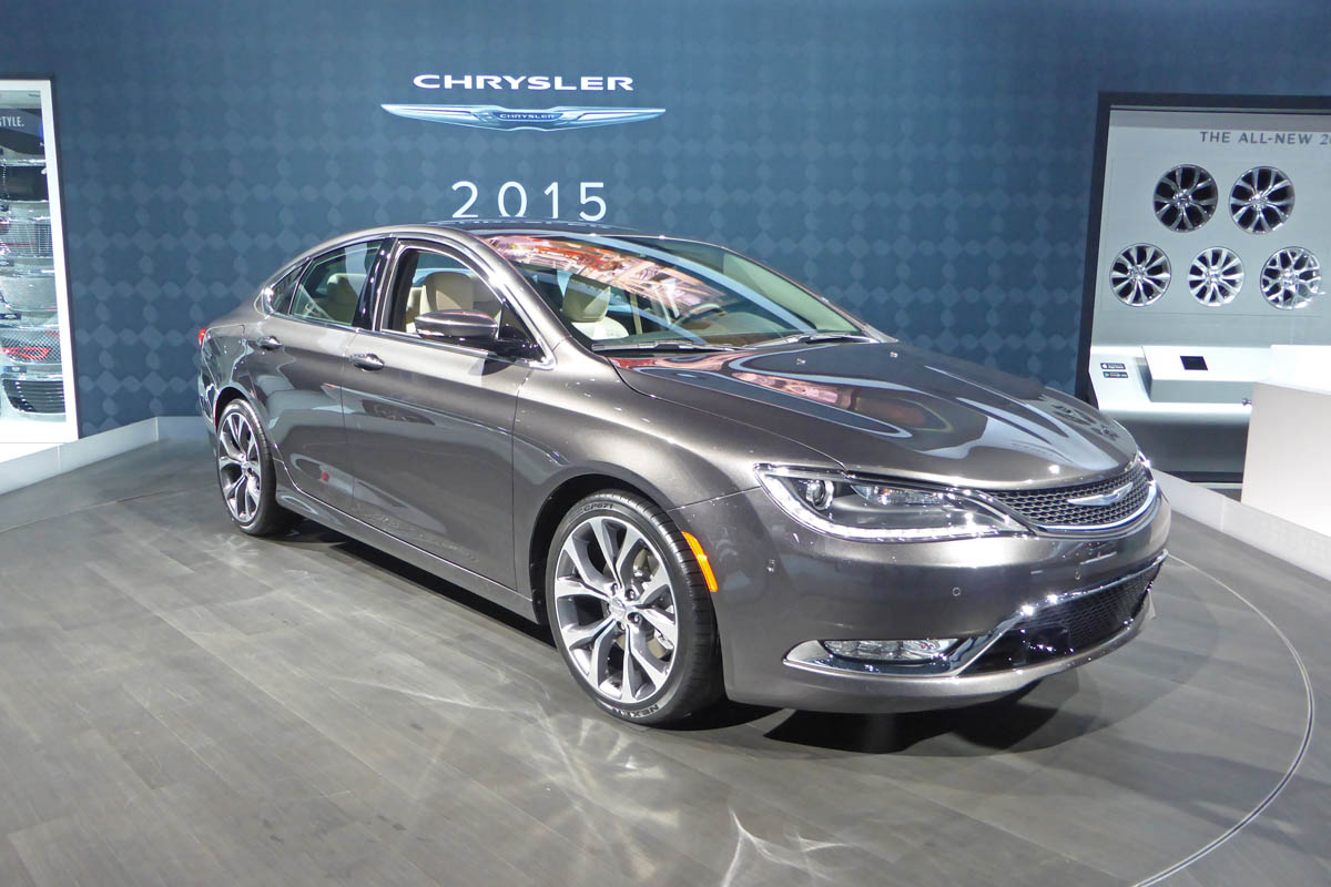 Chrysler 200