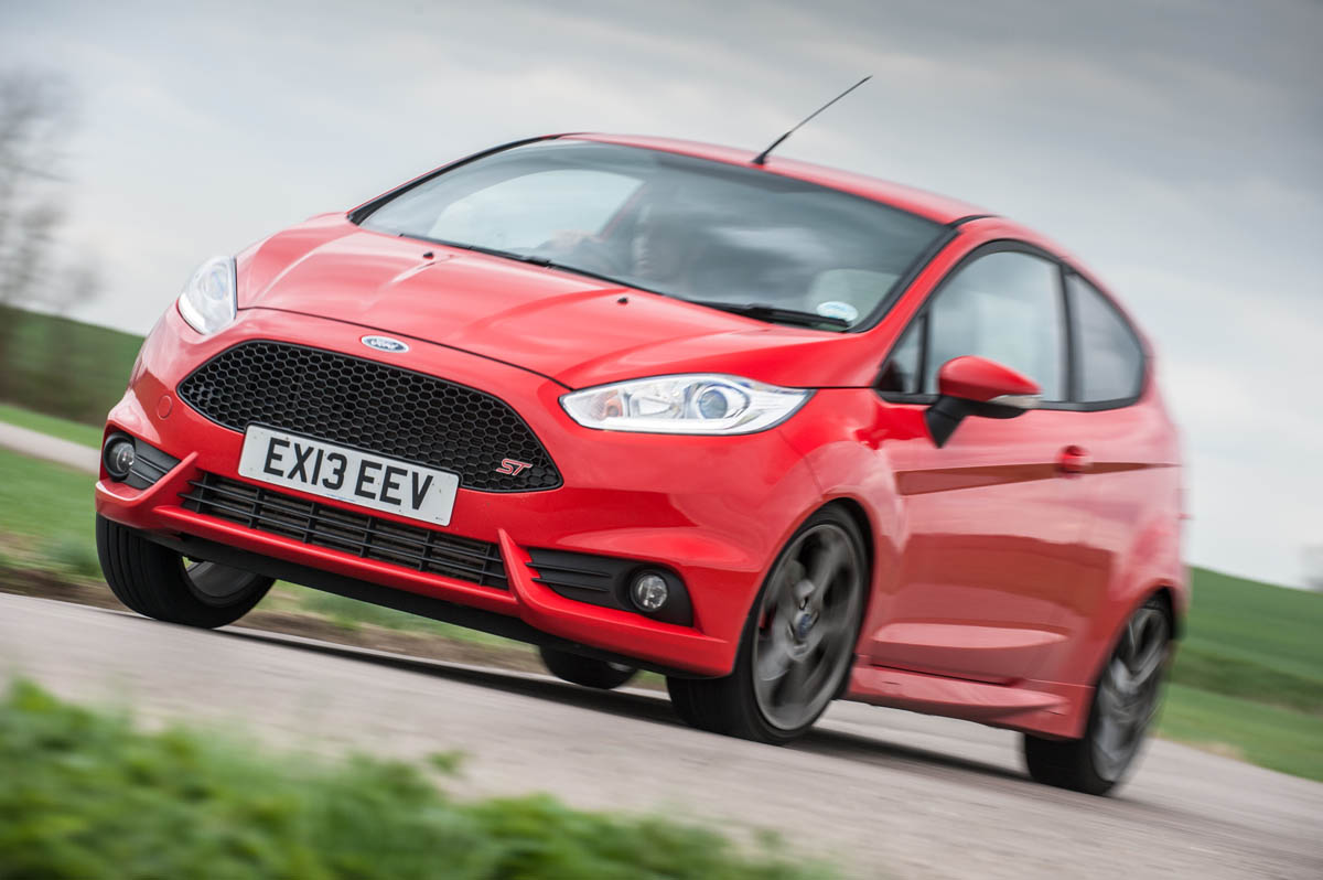Ford Fiesta ST red front