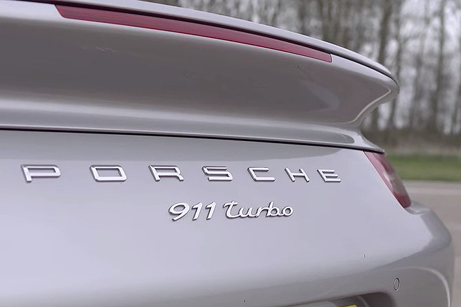 Nissan GT-R v Porsche 911 Turbo: drag race