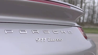 Nissan GT-R v Porsche 911 Turbo: drag race