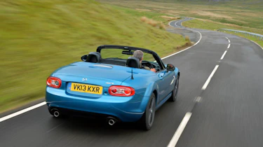 Mazda MX-5 Sport Graphite blue rear