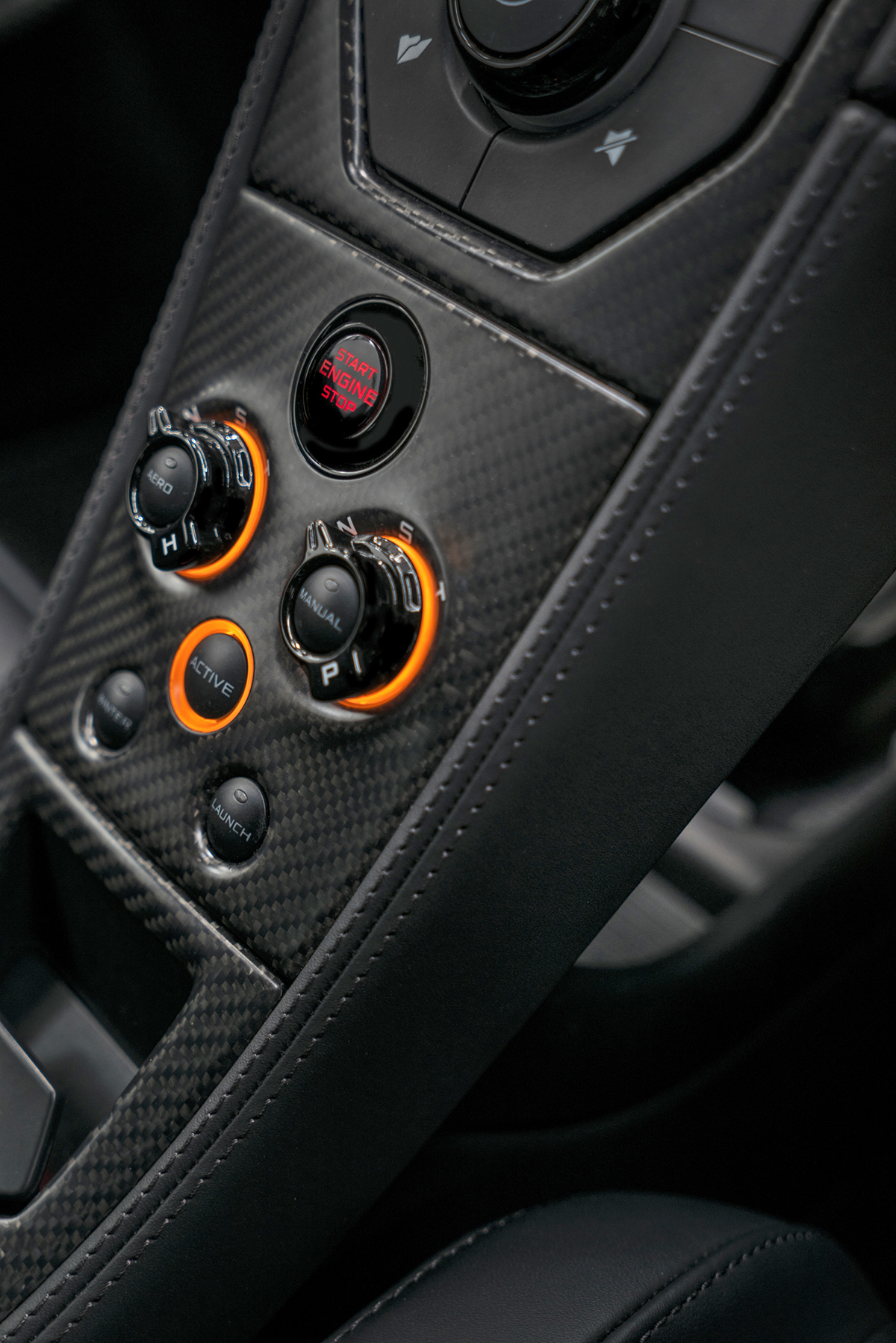 MSO McLaren 650S carbon interior