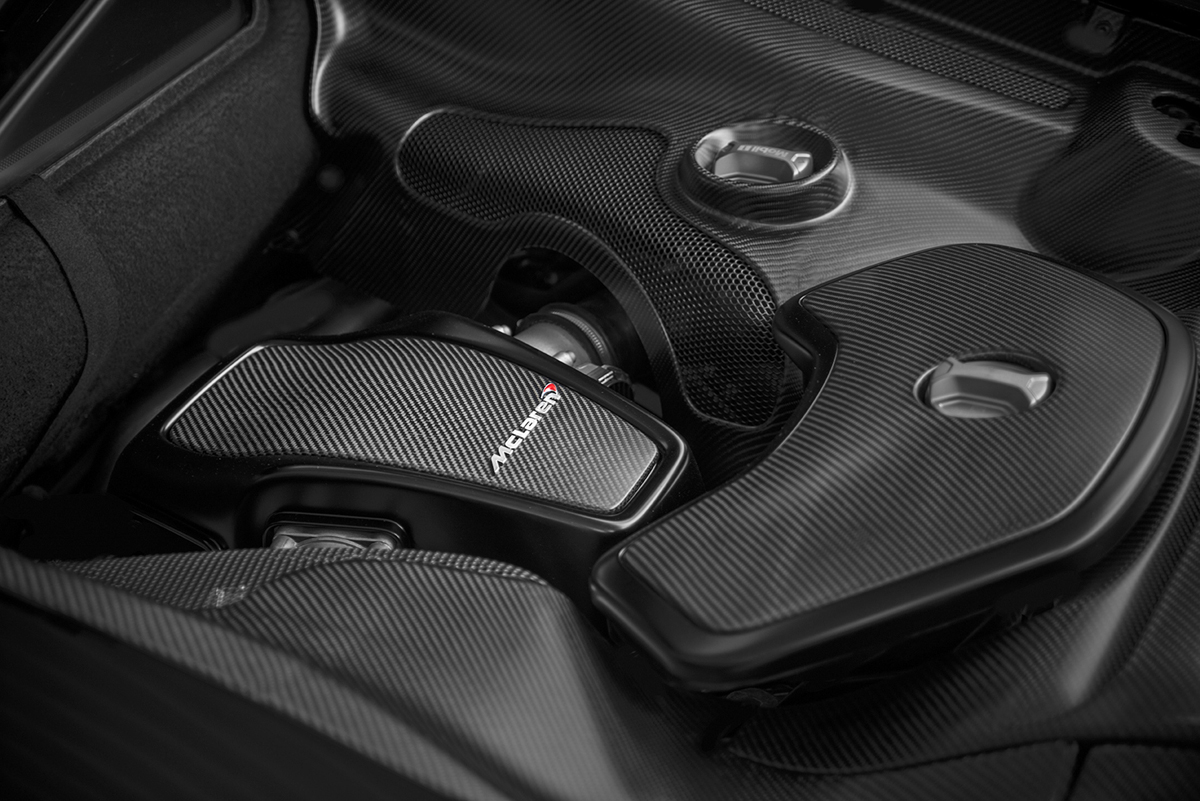 MSO McLaren 650S carbon engine bay