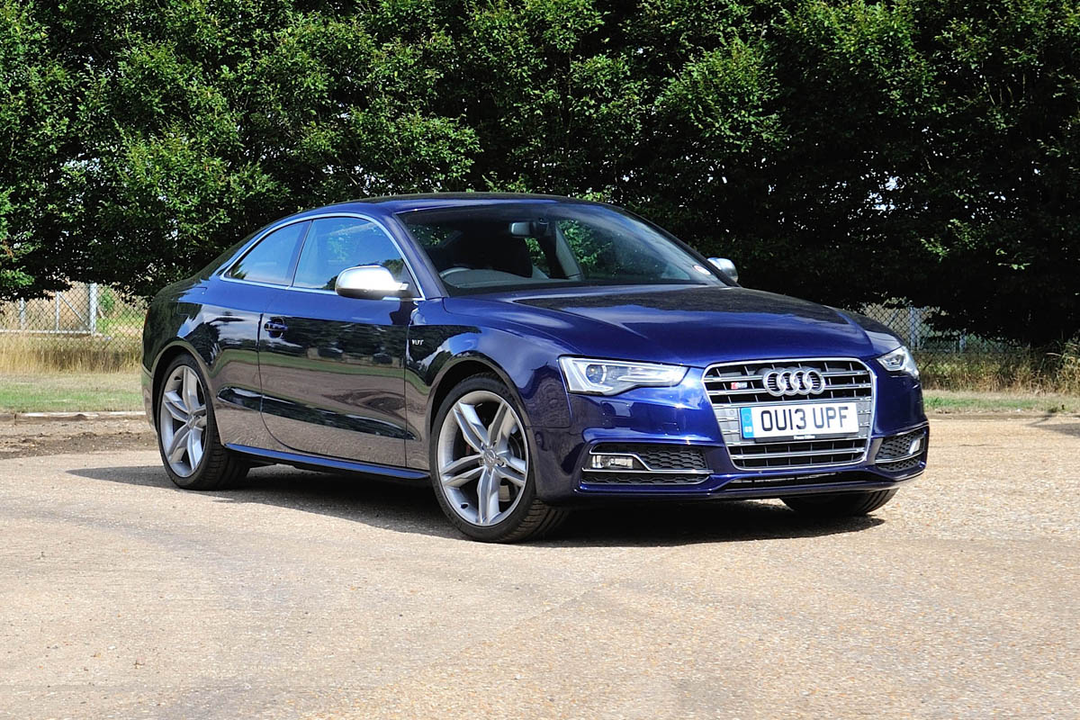 Audi S5 blue front end