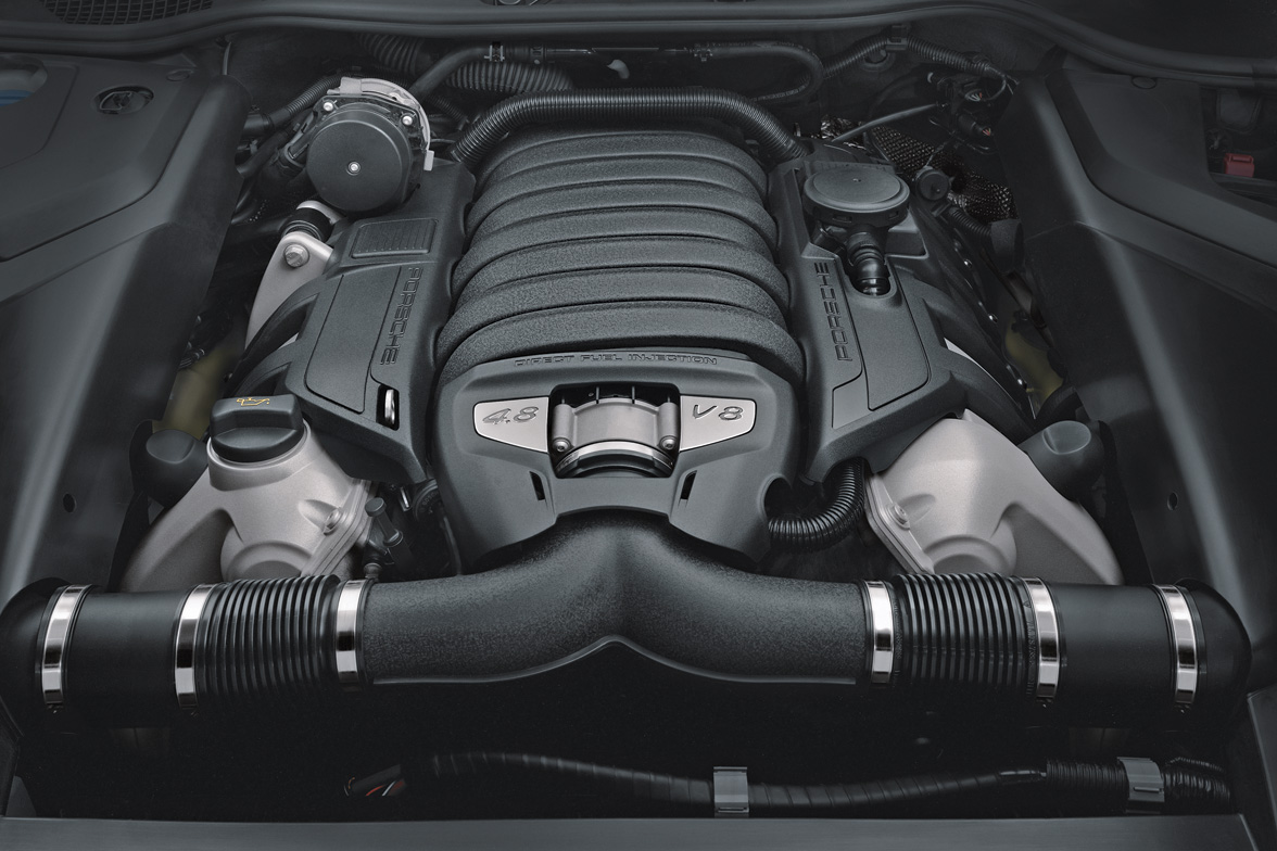 Porsche Cayenne GTS V8 engine