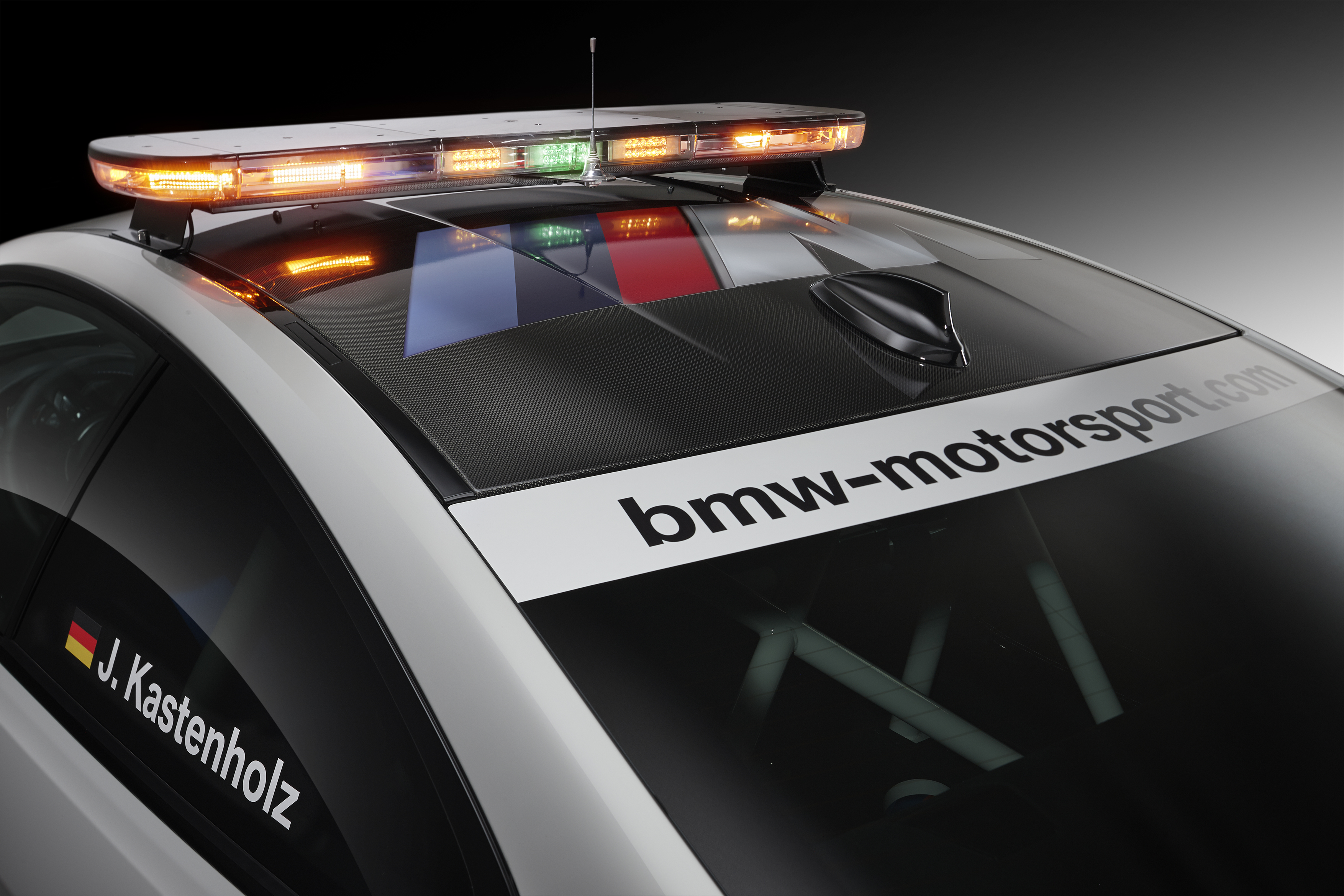 BMW shows new M4 safety car