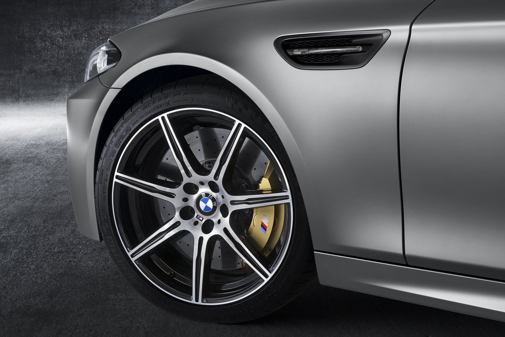 BMW M5 30th anniversary model