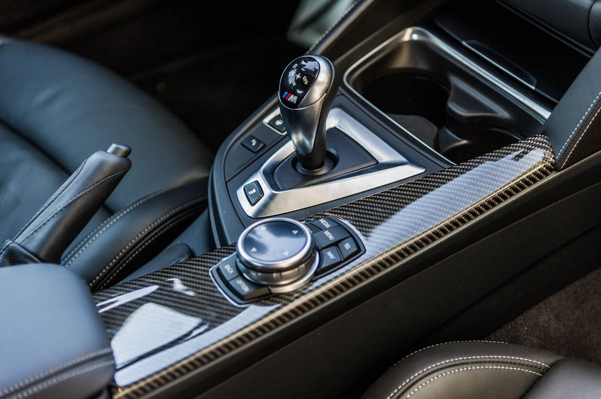 BMW M4 DCT gear stick