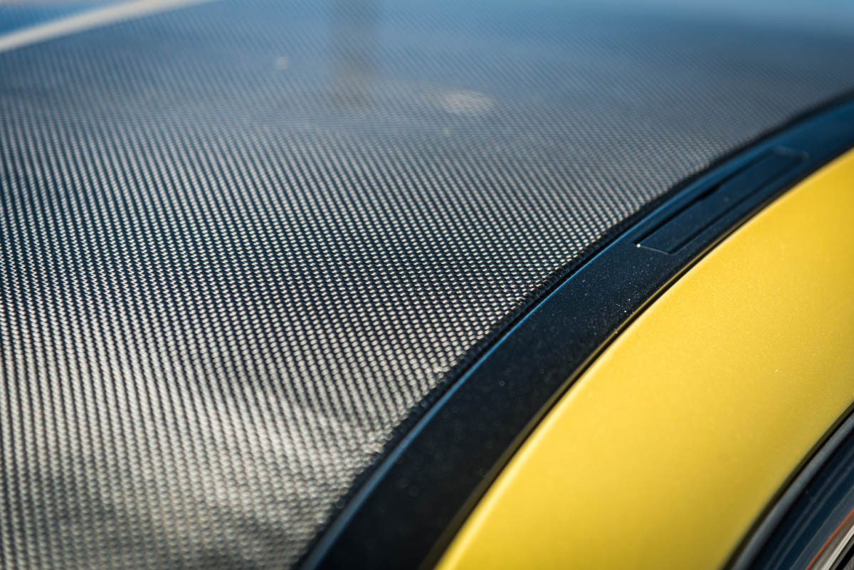 BMW M4 carbon roof