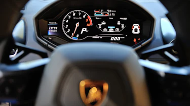 Lamborghini Huracan instrument cluster