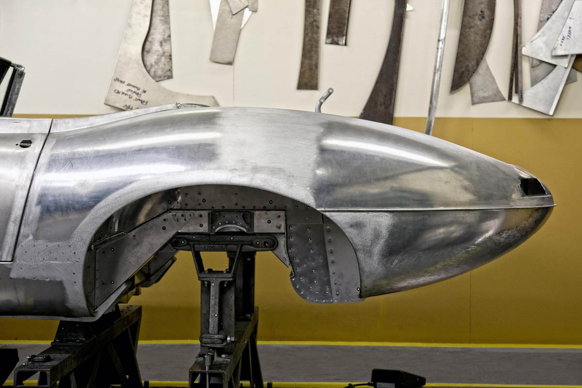 Lightweight Jaguar E-type production resumes - bodywork