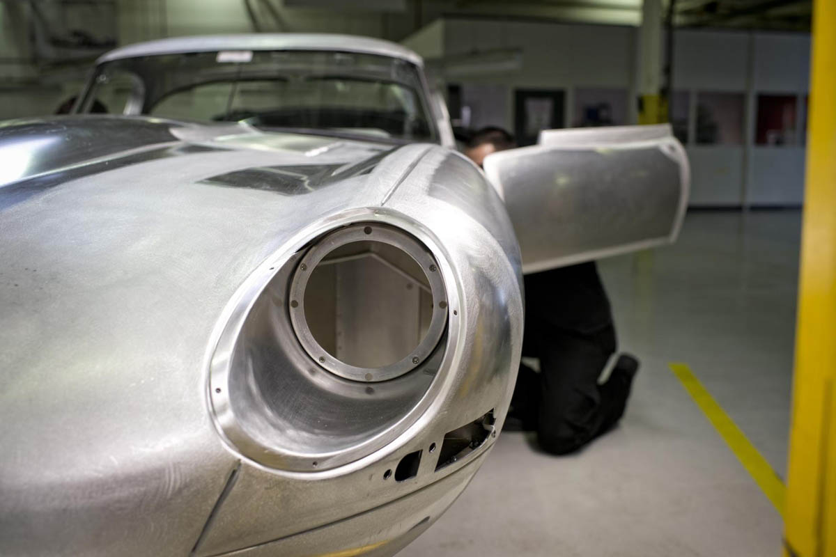 Lightweight Jaguar E-type production resumes