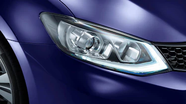 Nissan Pulsar headlight