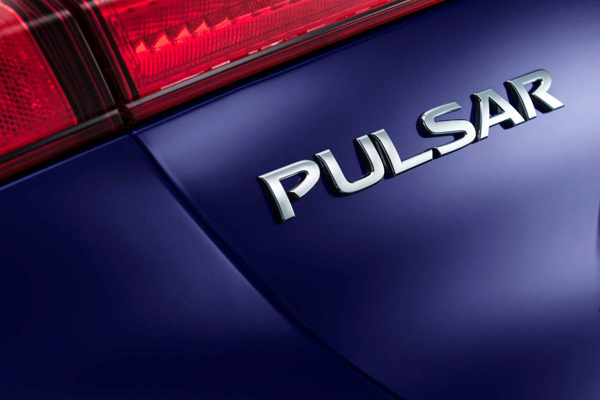 Nissan Pulsar badge