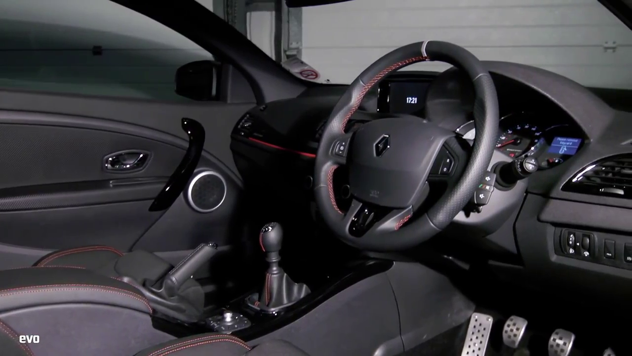SEAT Leon Cupra 280 vs Renault Megane 265 Cup track video