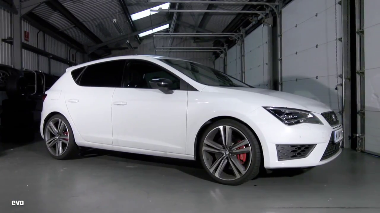 SEAT Leon Cupra 280 vs Renault Megane 265 Cup track video