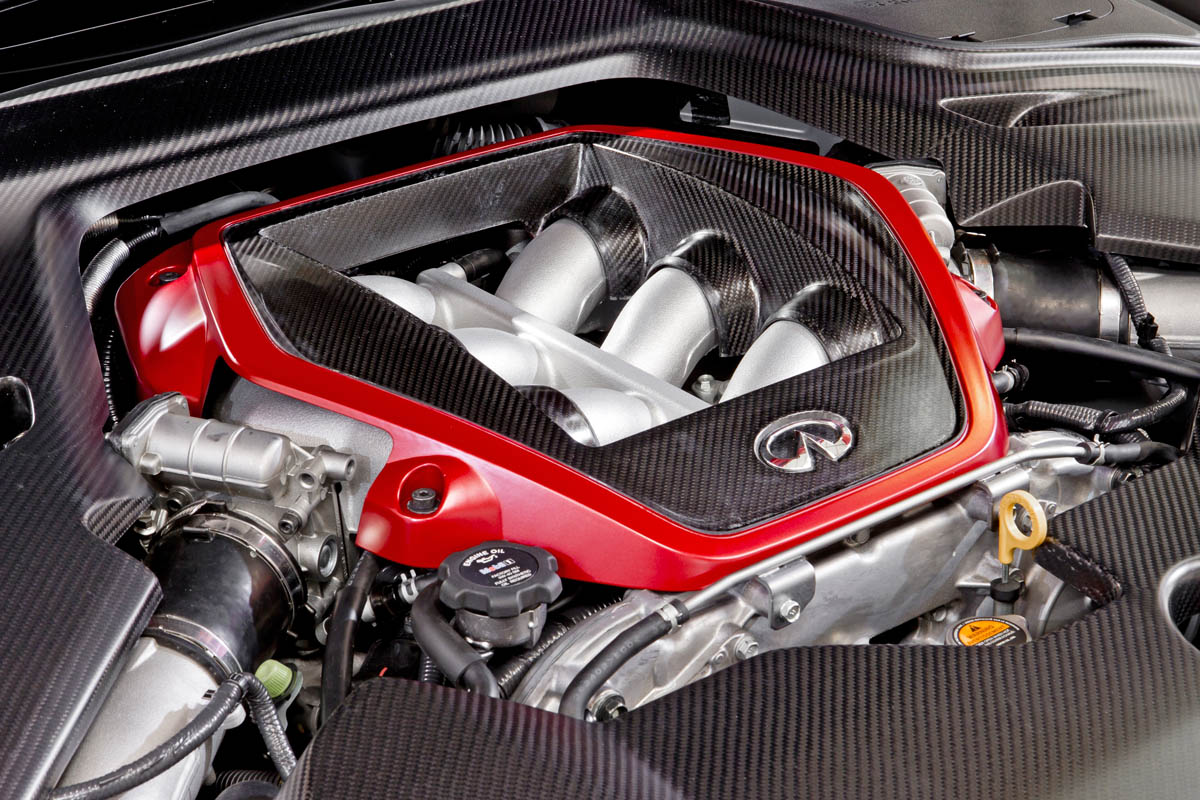 Infiniti Q50 Eau Rouge - Nissan GT-R engine