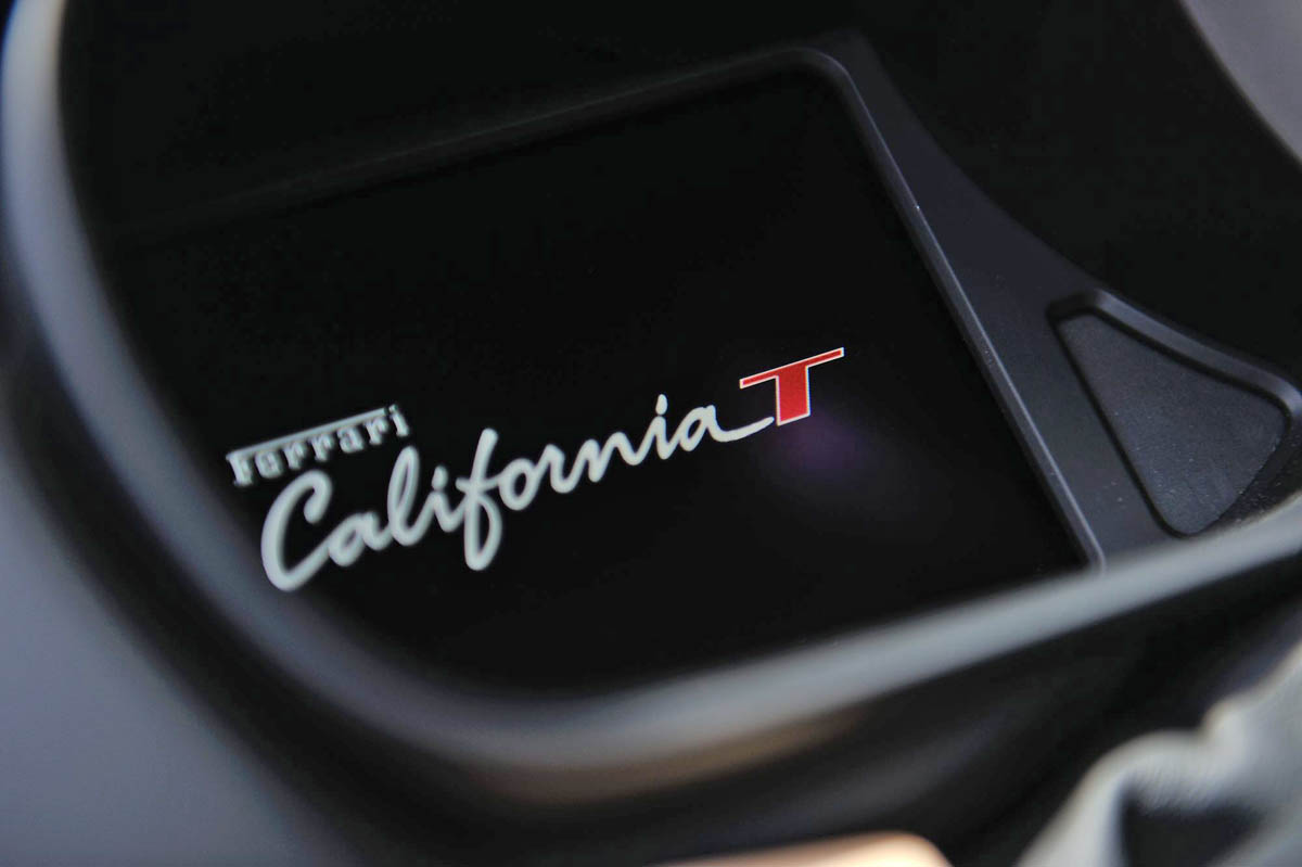 Ferrari California T display screen