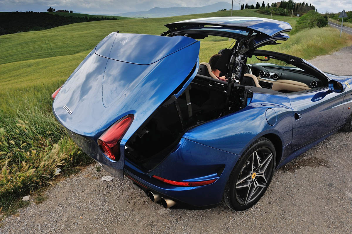 Ferrari California T folding metal roof