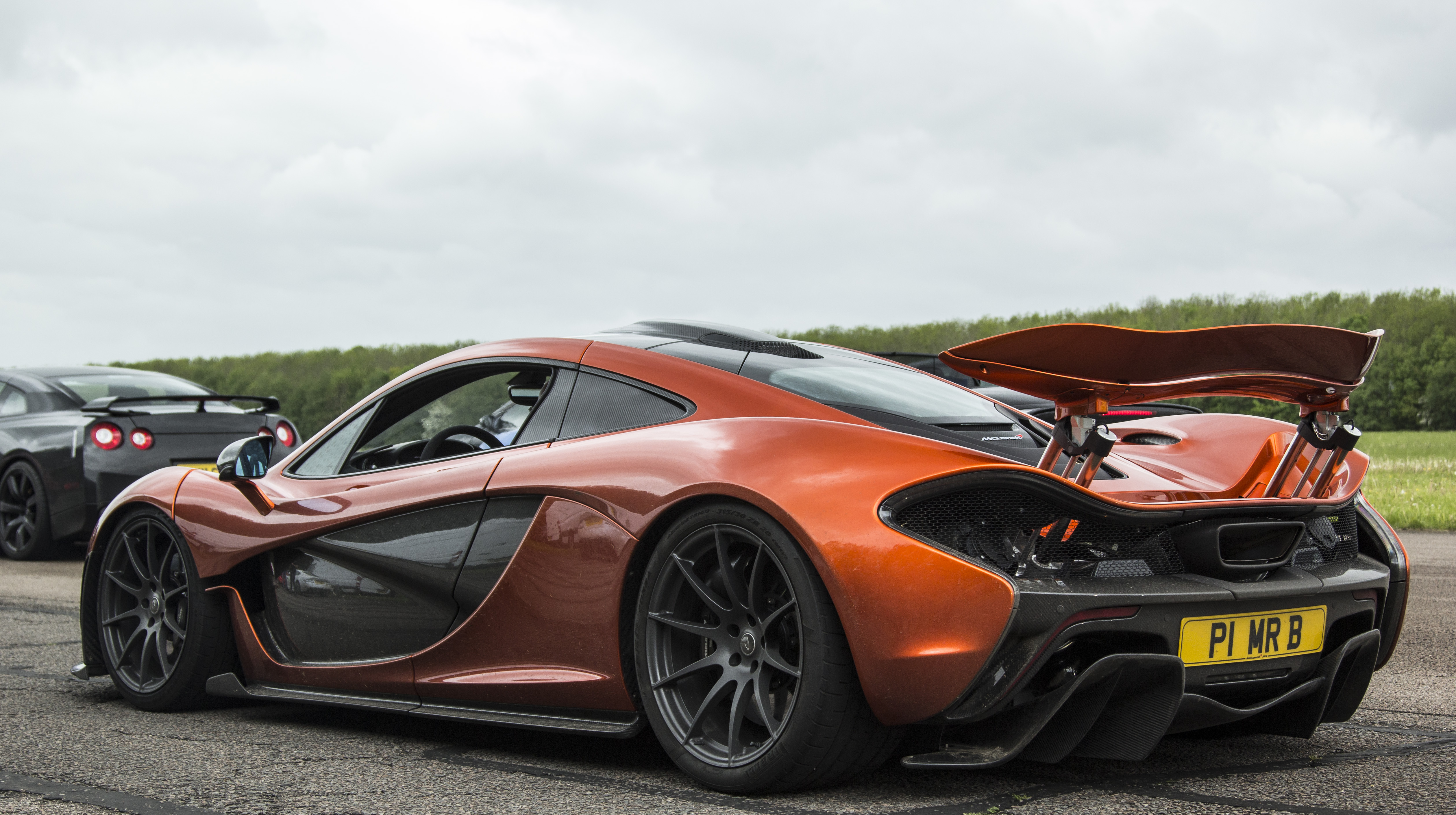 211mph run in a Koenigsegg: VMax 200 video