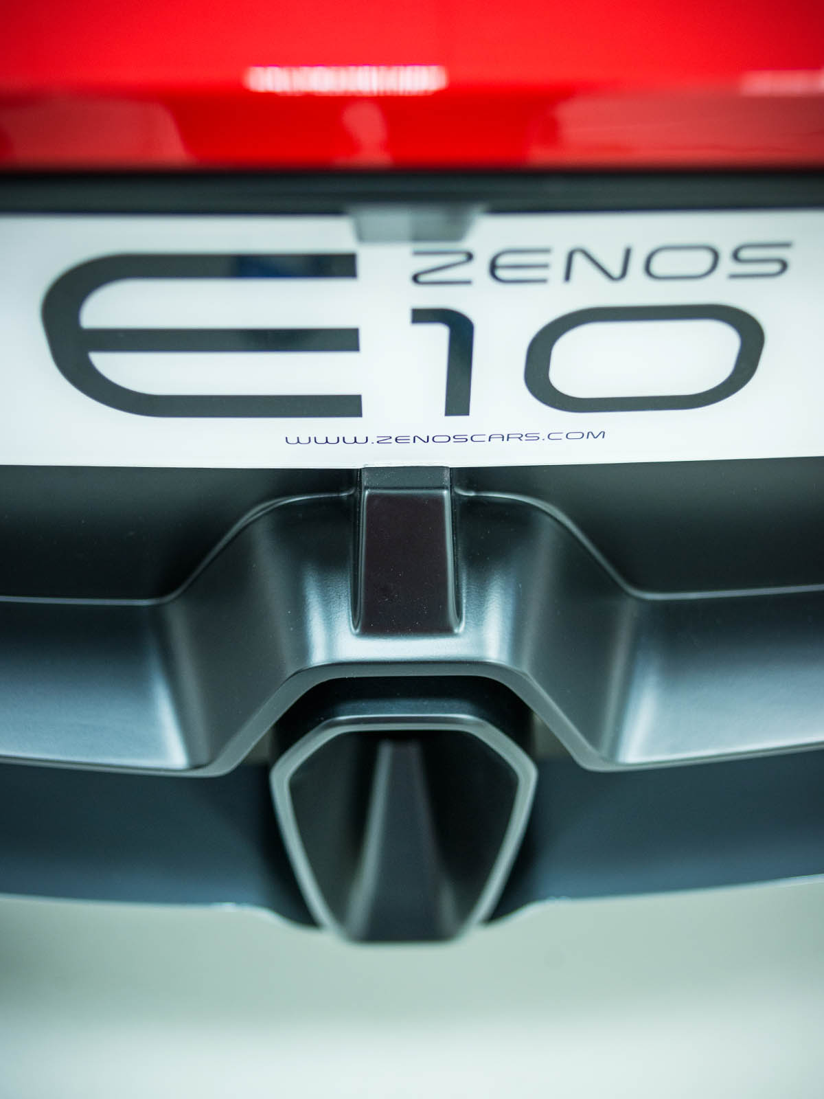 Zenos E10 exhaust
