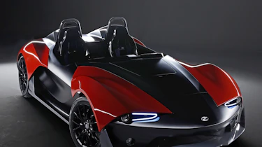 Zenos E10 red and black