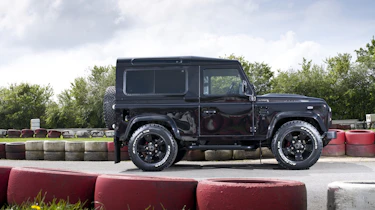 Urban Truck's ultimate Defender side profile