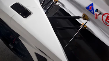 Praga R1: Slovakia's new mini LMP racer on video