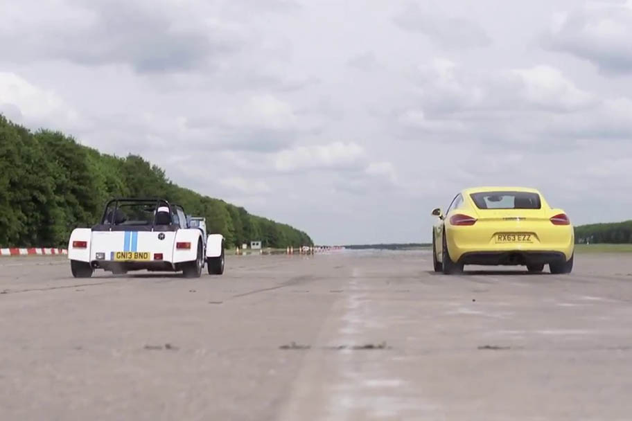 Porsche Cayman S v Caterham Seven: drag race