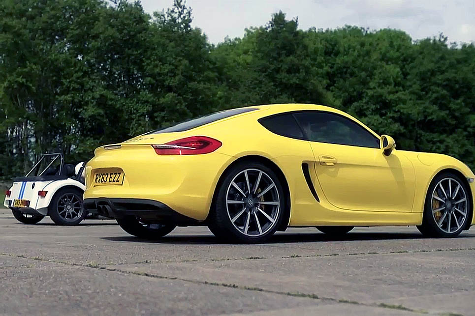 Porsche Cayman S v Caterham Seven: drag race video