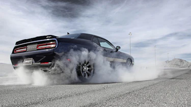 Dodge Challenger SRT Hellcat wheelspin