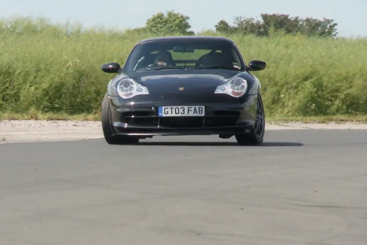 Porsche 996 GT3 on track